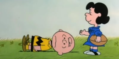 Charlie-Brown-Football-Thanksgiving-1093